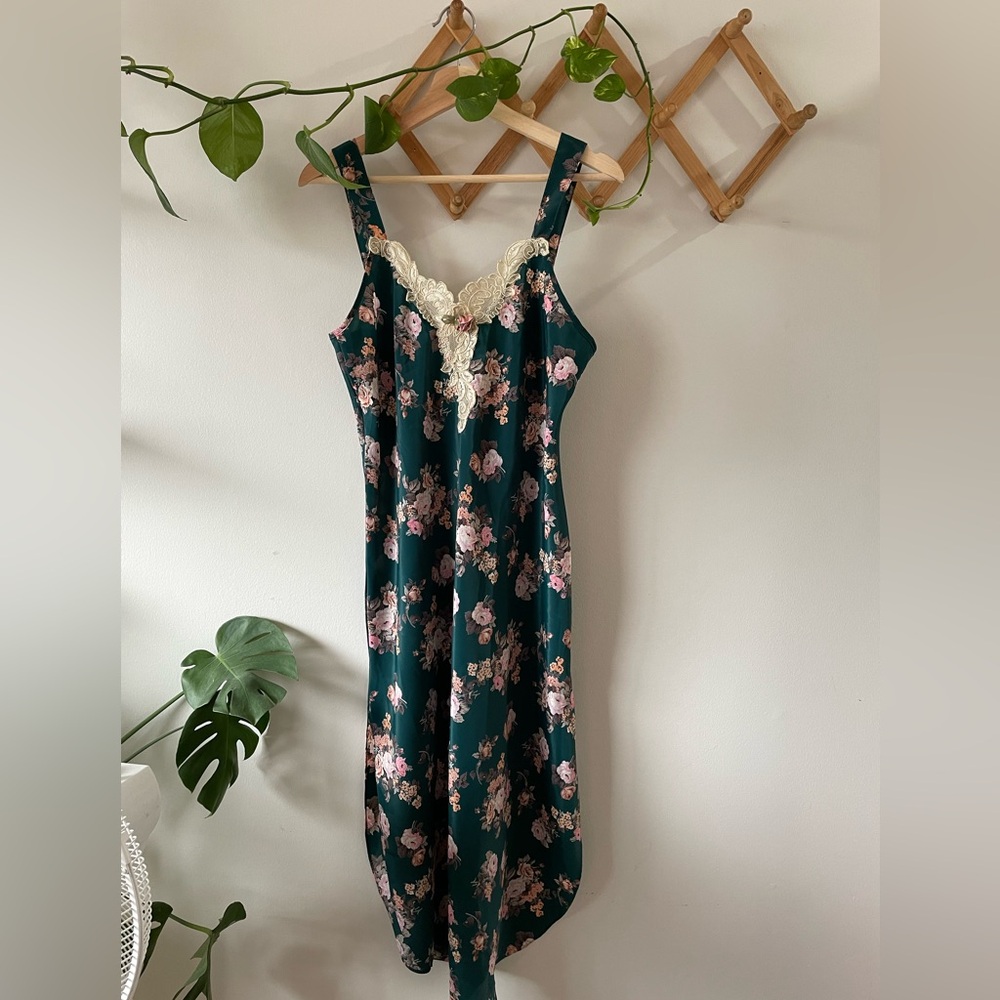 VINTAGE Lingerie Slip Style Floral Dress California Dynasty Medium